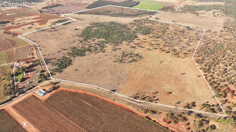 Click to view all images 1902 Contour Road Murrami NSW 2705 - Image 2