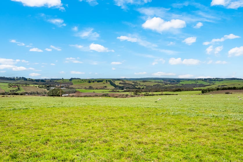 Click to view all images 3399 Victor Harbour Road Mount Jagged SA 5211 - Image 2