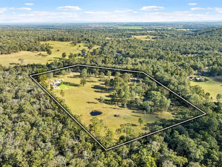 Click to view all images 5 Kurrajong Tree Track Briagolong VIC 3860 - Image 3