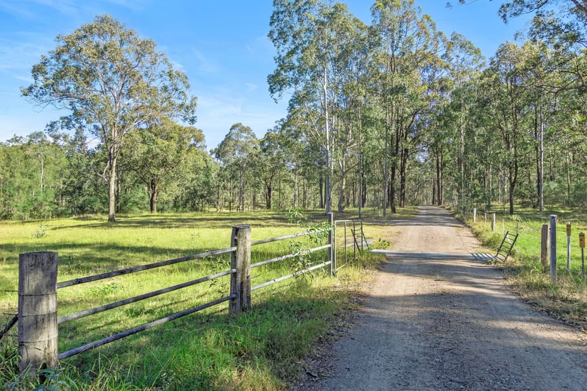 Click to view all images 295 Bell Road Lower Belford NSW 2335 - Image 2