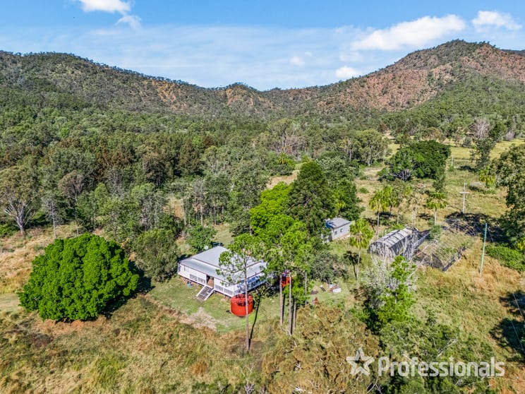 Click to view all images 363 Thornside Road Widgee QLD 4570 - Image 1