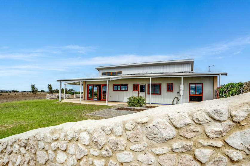 Click to view all images 185 Shipway Road Currency Creek SA 5214 - Image 1