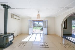 Click to view all images 72 Magpie Lane Gulgong NSW 2852 - Image 3