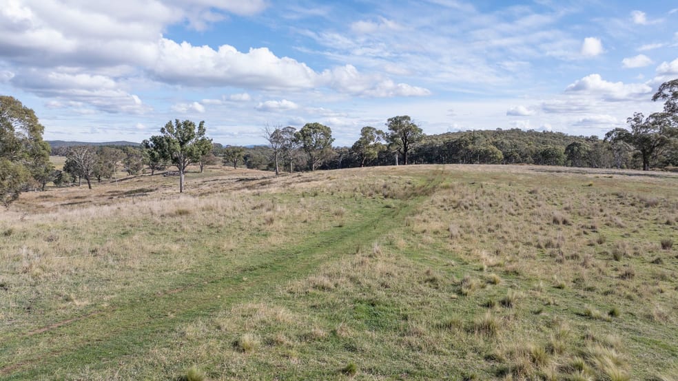 Click to view all images 692 Bald Ridge Road Bald Ridge NSW 2795 - Image 3