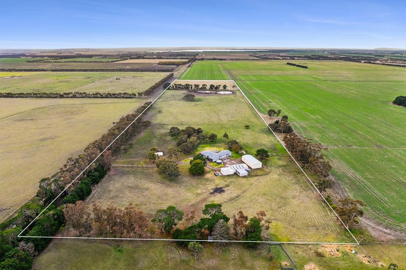 Click to view all images 140 Armytage Road Winchelsea VIC 3241 - Image 2
