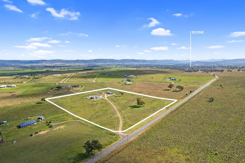 Click to view all images 350 Gundy Road Scone NSW 2337 - Image 2