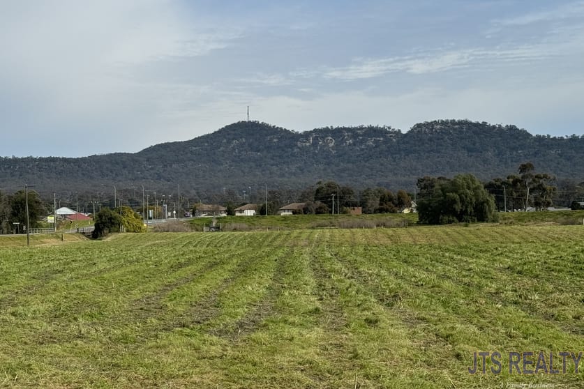 Click to view all images Level 2/ Golden Highway Denman NSW 2328 - Image 2