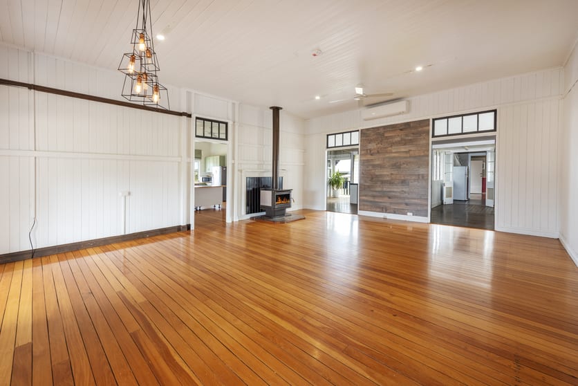 Click to view all images 58 Gordon Street Gayndah QLD 4625 - Image 3