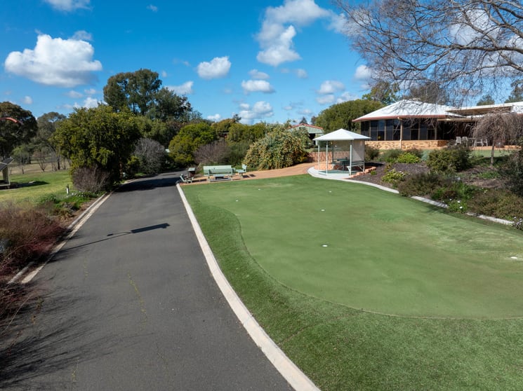 Click to view all images 11L Pine Hill Road Dubbo NSW 2830 - Image 3