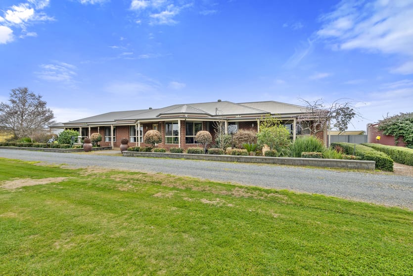 Click to view all images 993 Nathalia - Waaia Road Waaia VIC 3637 - Image 2