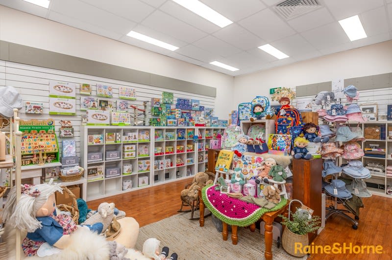 Click to view all images 272 Grey Street Glen Innes NSW 2370 - Image 3