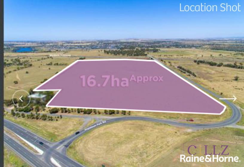 Click to view all images 1 Hopetoun Park Road Hopetoun Park VIC 3340 - Image 1