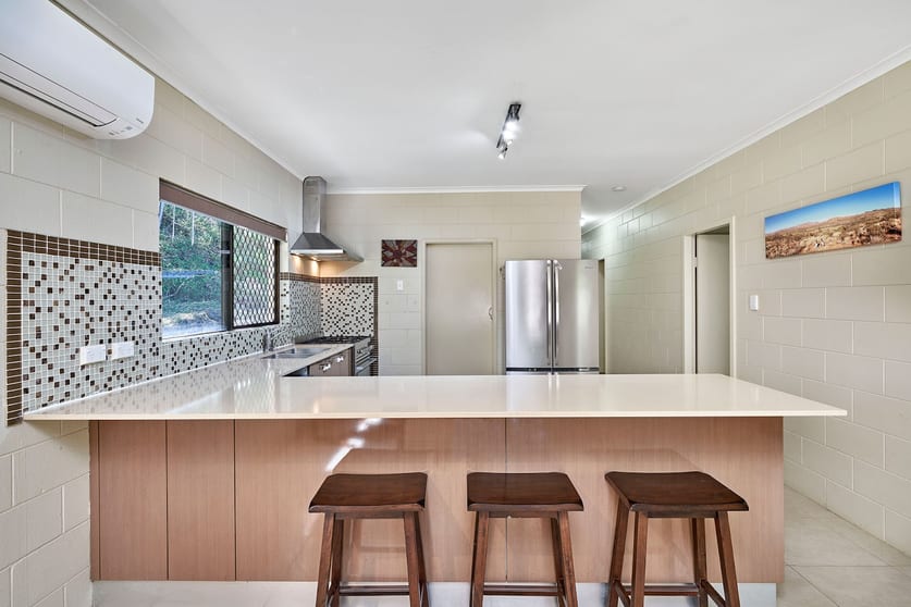 Click to view all images 66-68 Vico Street Gordonvale QLD 4865 - Image 2