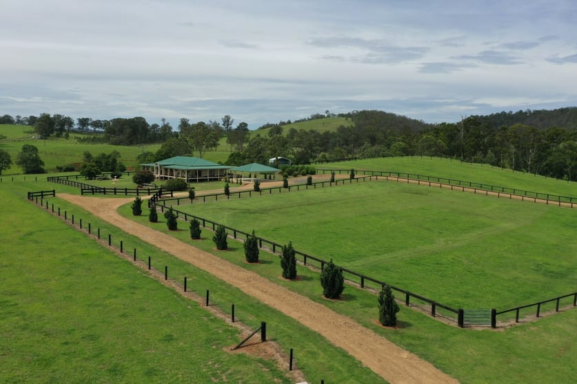Click to view all images 18109 Clarence Way Woodenbong NSW 2476 - Image 2