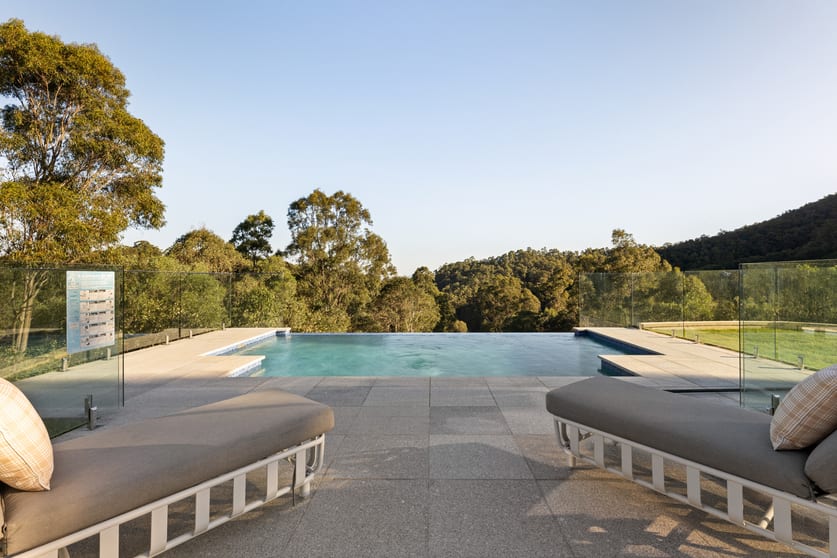 Click to view all images 3 Millbrook Drive Pullenvale QLD 4069 - Image 2