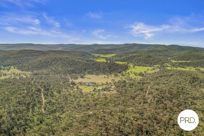 Click to view all images 1389 Giants Creek Road Giants Creek NSW 2328 - Image 2