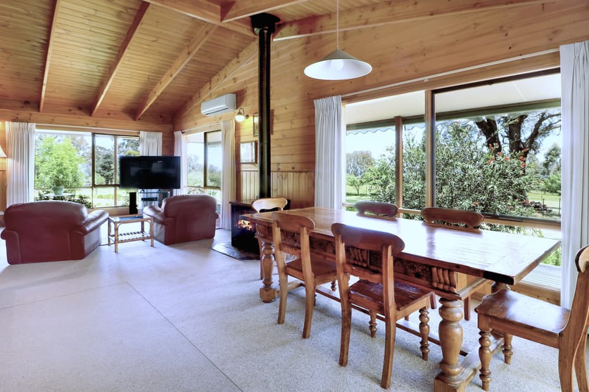 Click to view all images 60 Melba Road Barwite VIC 3722 - Image 2