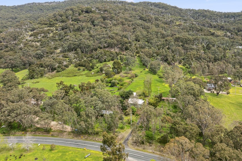 Click to view all images 8035 Goulburn Valley Highway Trawool VIC 3660 - Image 2