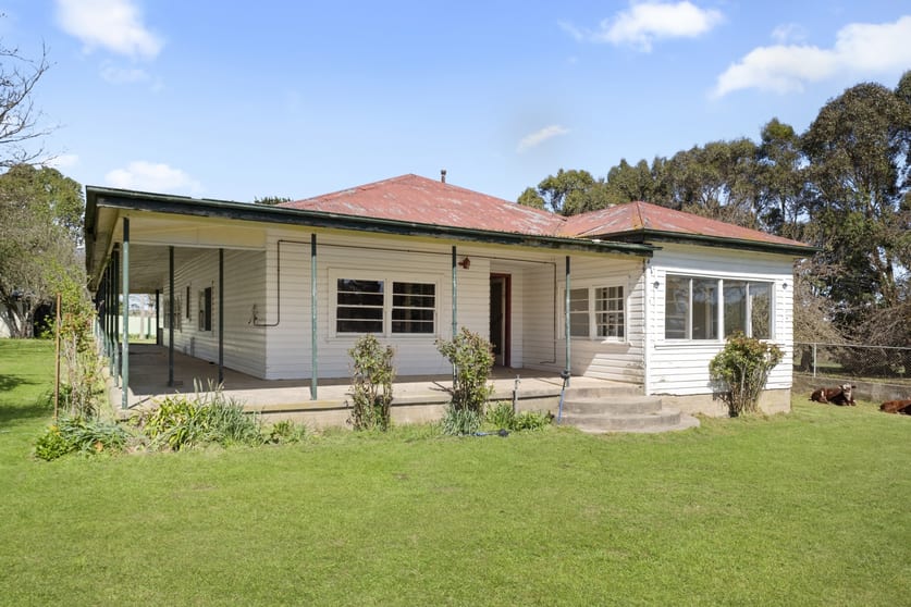 Click to view all images 1571 Laggan-Taralga Road Laggan NSW 2583 - Image 3