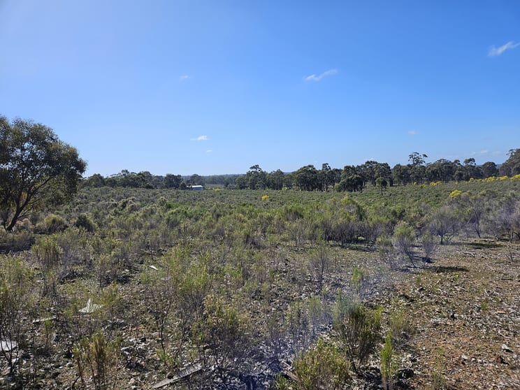 Click to view all images 50 Channel Inlet Road Murchison VIC 3610 - Image 3