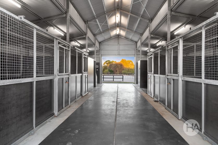 Click to view all images 75 Bittern-Dromana Road Balnarring VIC 3926 - Image 3