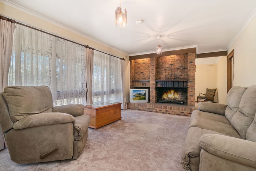 Click to view all images 80 Back Kyneton Road Heathcote VIC 3523 - Image 2