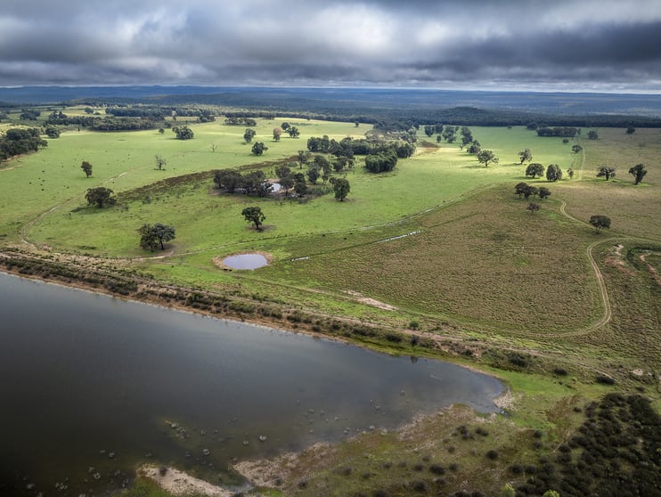 Click to view all images 16090 Oxley Highway Coonabarabran NSW 2357 - Image 2