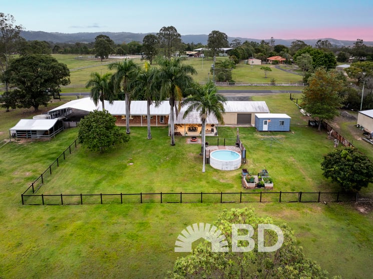 Click to view all images 27 Honeyeater Court Upper Caboolture QLD 4510 - Image 3