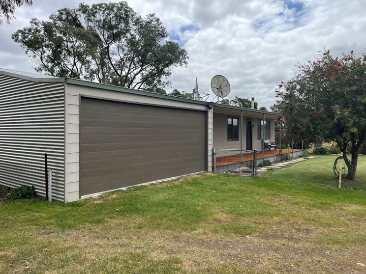 Click to view all images 52 Harris Road Narrikup WA 6326 - Image 2