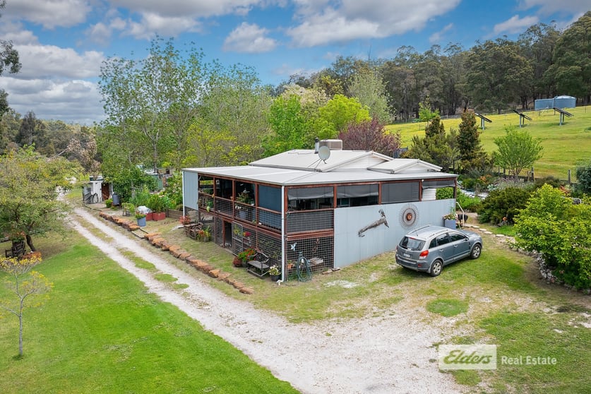 Click to view all images 1372 Cundinup - Kirup Road Brazier WA 6251 - Image 2