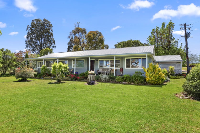 Click to view all images "Riverside" 826 Wittagoona Road Halls Creek NSW 2346 - Image 2