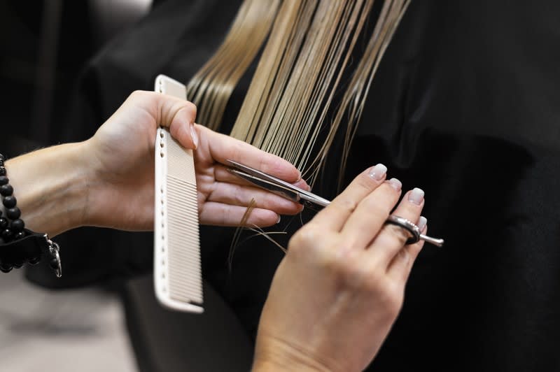 Click to view all images Hairdresser business for sale in Warrnambool - Image 1