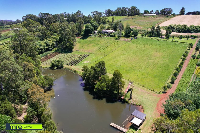 Click to view all images Silvan VIC 3795 - Image 1