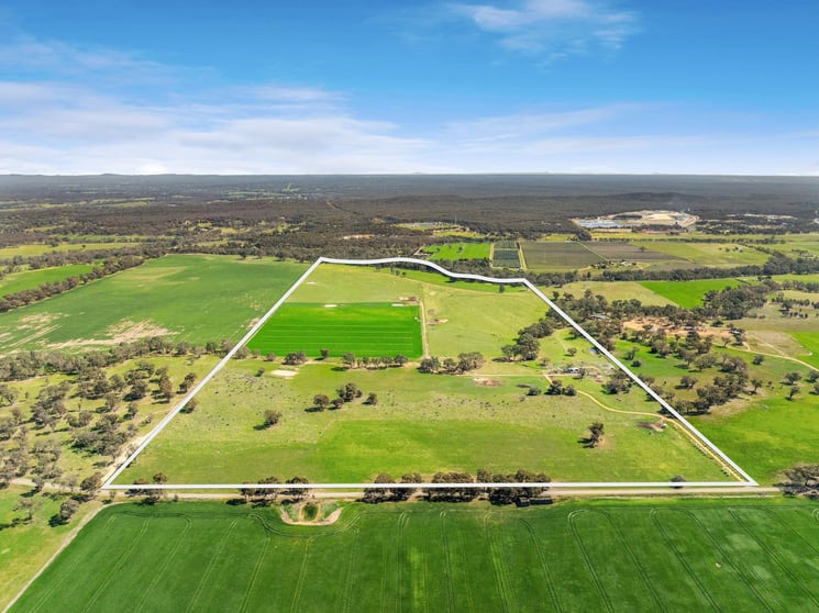 Click to view all images 581 Brownes Lane Axedale VIC 3551 - Image 1