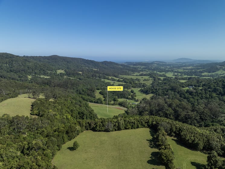 Click to view all images 384 Foxground Road Foxground NSW 2534 - Image 1
