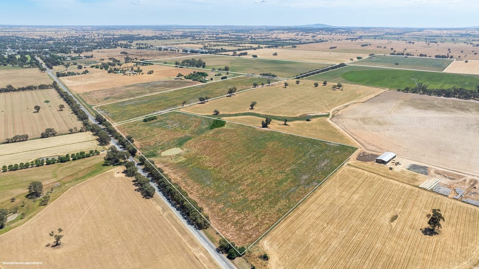 Click to view all images Part 4404 Riverina Hwy Howlong NSW 2643 - Image 1