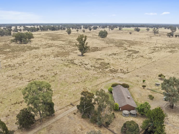 Click to view all images 244 Smiths Road Violet Town VIC 3669 - Image 3