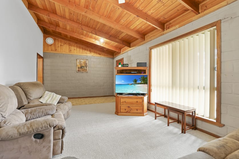 Click to view all images 160C Mustons Lane Heyfield VIC 3858 - Image 2
