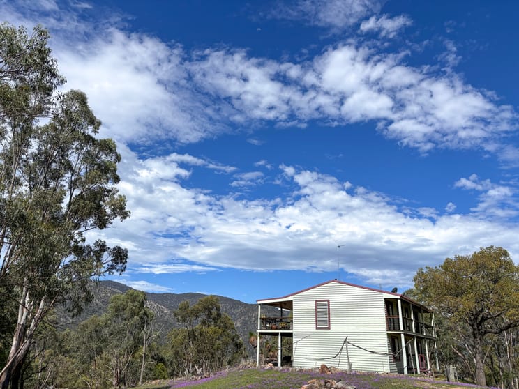 Click to view all images 813 Bluff River Road Tenterfield NSW 2372 - Image 3