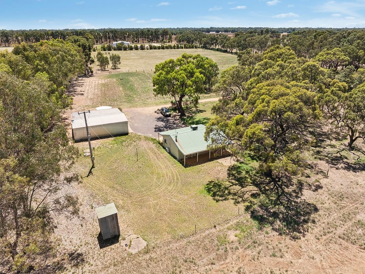 15124 Sturt Highway Darlington Point NSW 2706 - Image 1