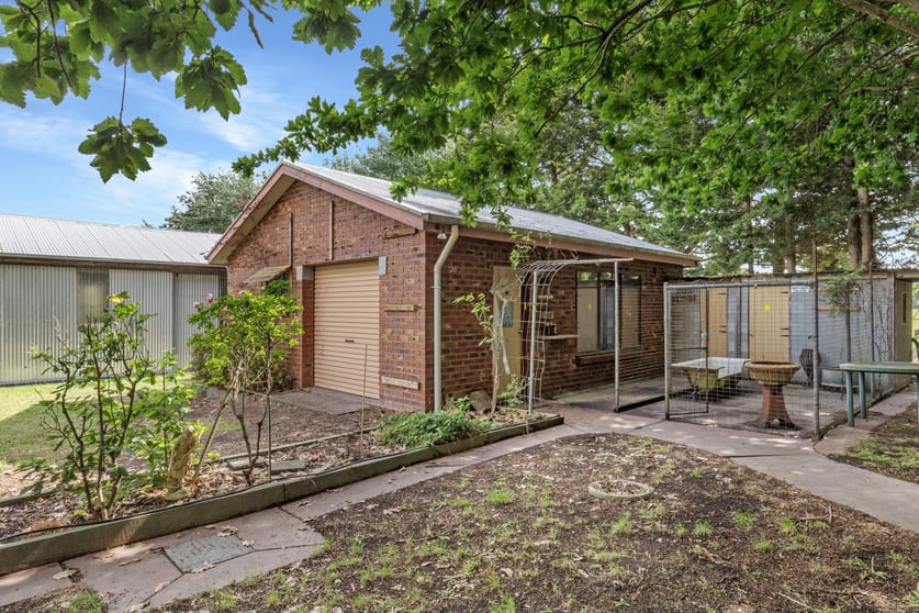 Click to view all images 85 Beecrofts And Hanks Road Meeniyan VIC 3956 - Image 3