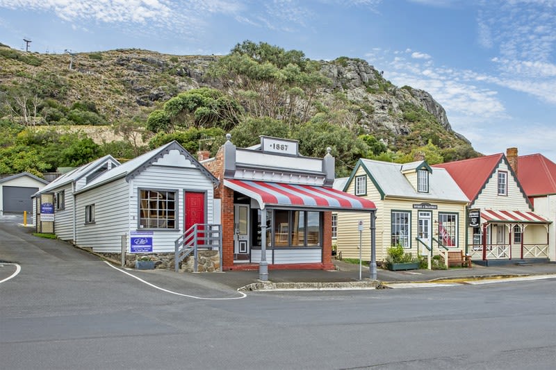 Click to view all images Accommodation & Tourism business for sale in Stanley - Image 1