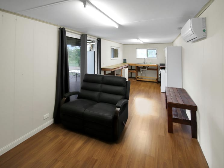 Click to view all images 80 Mahony Road Katherine NT 0850 - Image 3