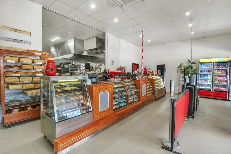 1/209 Mt Buller Road Mansfield VIC 3722 - Image 3