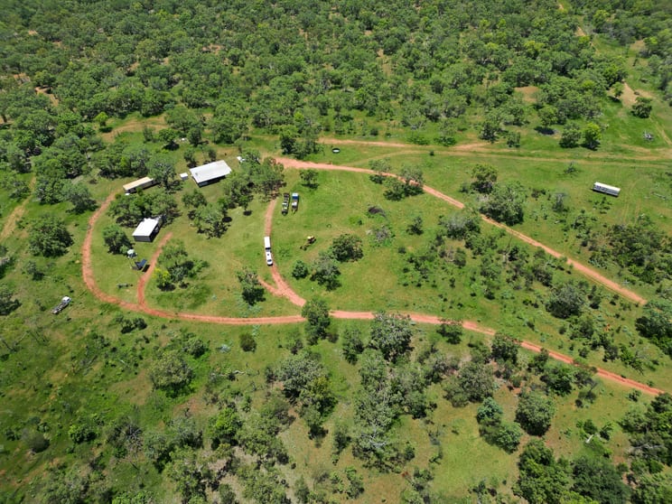 Click to view all images 270 Stuart Highway Mataranka NT 0852 - Image 2