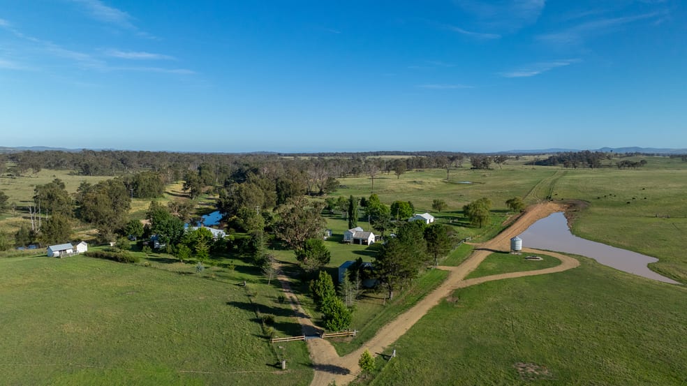 Click to view all images 610 Gwydir Park Road Torryburn NSW 2358 - Image 2
