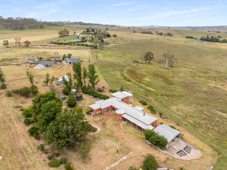 Click to view all images 567 Ophir Road Dunkeld NSW 2795 - Image 2