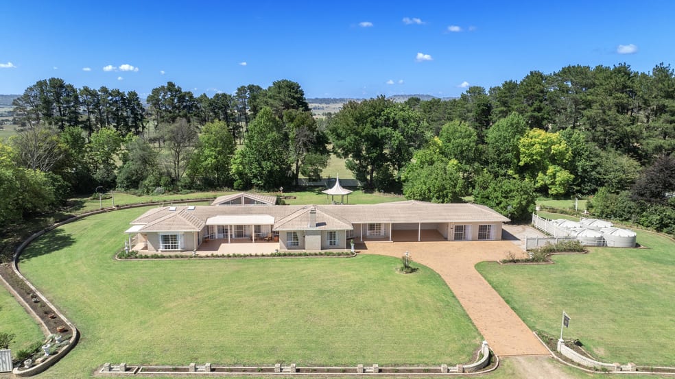 Click to view all images 22 Crotty Road Glen Innes NSW 2370 - Image 1