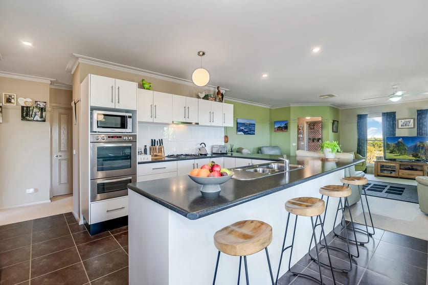 Click to view all images 114 McLennan Road Heathcote VIC 3523 - Image 2