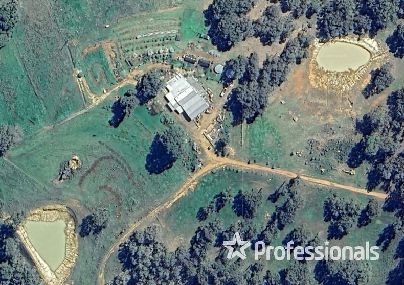Click to view all images 1014 Charley Creek Road Thomson Brook WA 6239 - Image 3